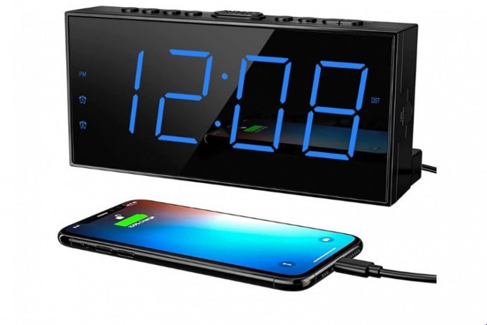 rocam-digital-alarm-clocks-with-usb-charger-for-bedrooms-electric-loud-alarm-clock-for-heavy-sleeper-7-digital-clock-large-display-big-3